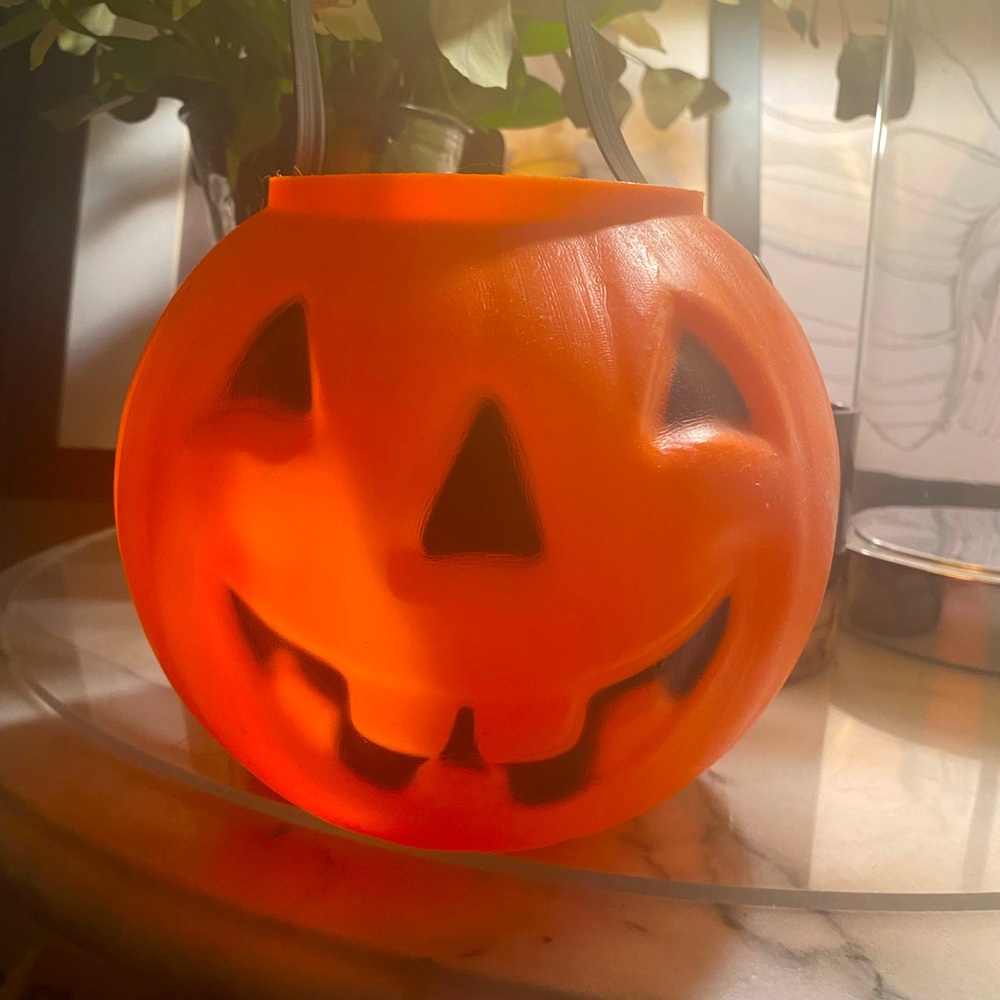 VINTAGE Halloween 🎃 Jack o’lantern Candy bucket